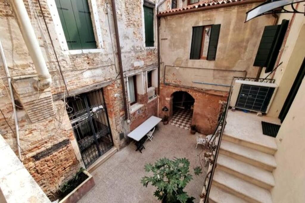 S. Giacomo Da L'Orio Velence Kültér fotó